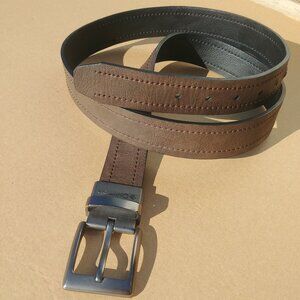 Columbia Mens brown leather belt 44